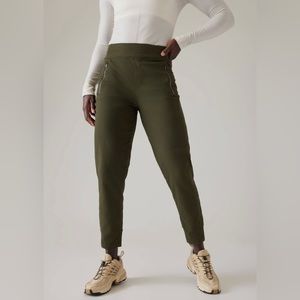 Athleta Trekkie North Jogger Pants 10 TALL